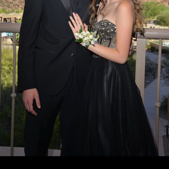 Size 1 Prom Dress - Picture 2 of 3